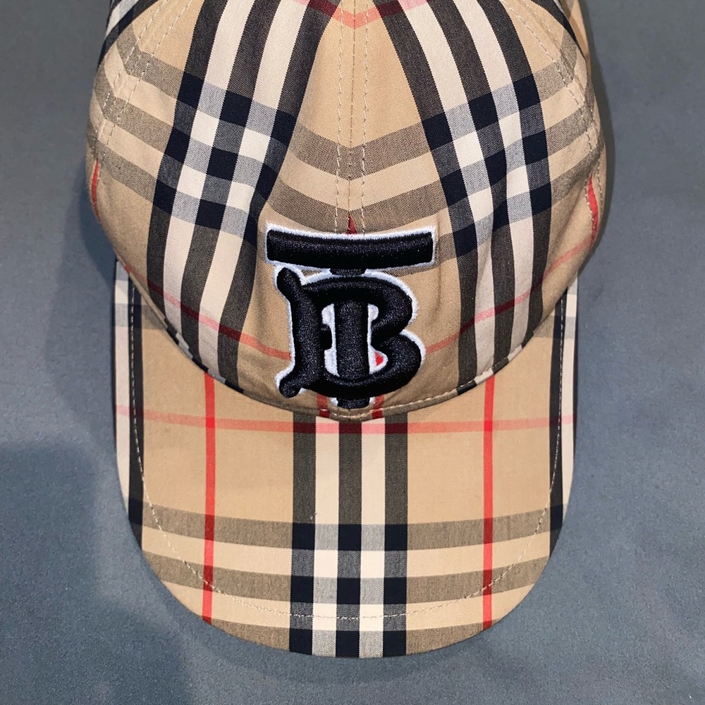 Burberry TB check baseball cap